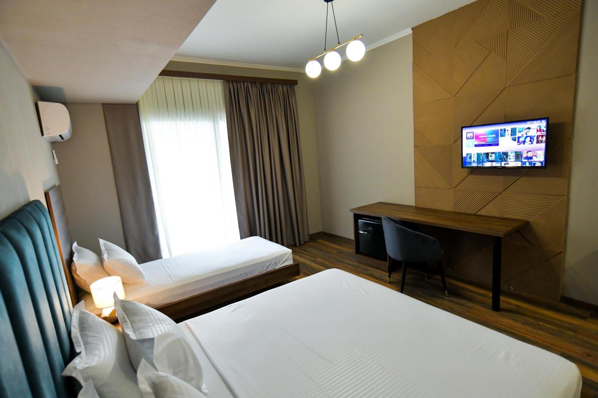 Gelati Residence Kutaisi Bagian luar foto